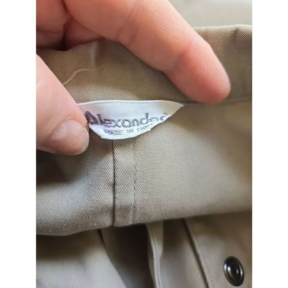 Alexander's Womens Size Medium Khaki Beige Lightweight Jacket - Picture 7 of 7